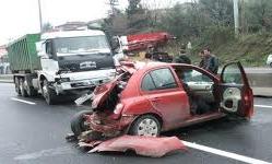 Trafik Kazası Sürücü Öldü, Bir Kişi Yaralandı