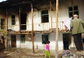 Ceylanlı ailesinin evi kül oldu