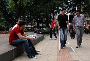 Engellilerin "iş koçu" olacak