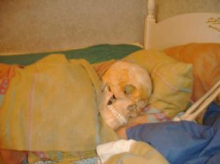 Öldüğünü iki yıl sonra farkettiler