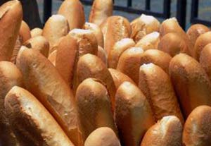 Ucuz belediye ekmeğine yoğun talep