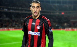 Fenerbahçe Cenk Tosun için harekete geçti