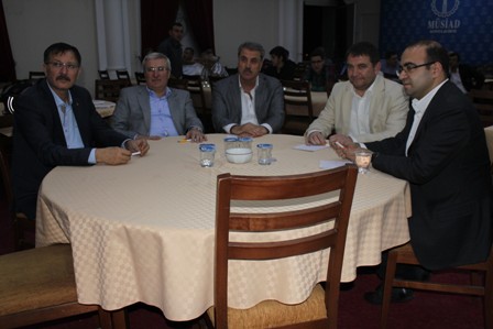 MÜSİAD’da “Türkiye’nin Suriye Politikası” konulu konferans
