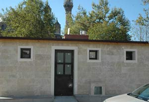 WC, mezarlığın üstüne mi yapıldı?