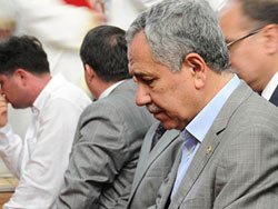 Başbakan Yardımcısı Arınç Manisa'da