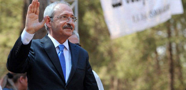 Kemal Kılıçdaroğlu kaza geçirdi