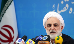 Ahmedinejad suç işledi