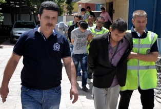 6 kişi hırsızlık iddiasıyla yakalandı
