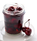 Kırışıklığa karşı kiraz suyu