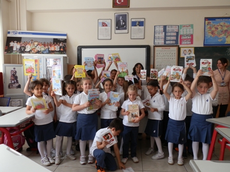 Diltaşlı minik öğrencilerden örnek davranış