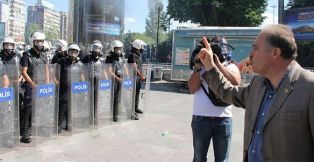 CHP'li vekilden polise çok ağır küfür