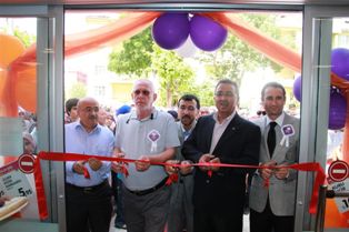 Adese, açılışlarına devam ediyor