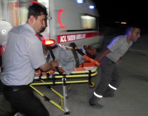 Otomobil şarampole yuvarlandı
