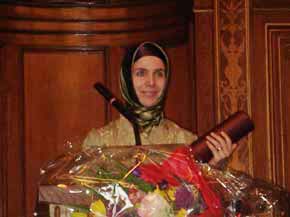 Türkiye'de mağdur, Viyana'da mağrur