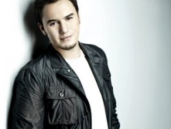 Mustafa Ceceli eylemci arkadaşlarını sildi