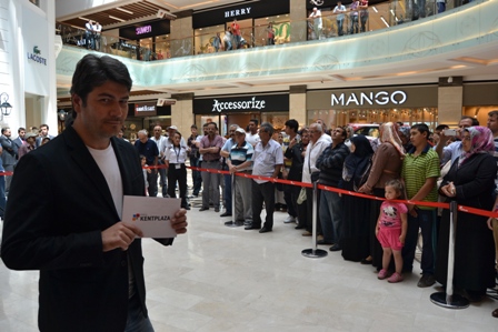 Kentplaza’nın hediyesi Mercedes B-180’i kazanan belli oldu