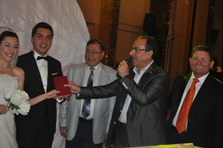 Gamze ve Özer mutluluğa evet dedi