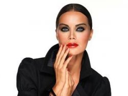 Ebru Şallı’dan sonbaharda güzellik önerileri