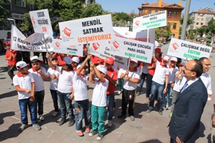 Çocuk işçiliğine hayır yürüyüşü