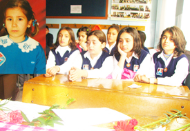 Büşra arkadaşlarını yasa boğdu