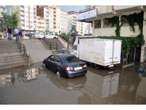 Manisa'da sağanak yağış