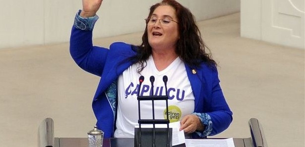 CHP'li Akkiraz'dan çapulculara selam!