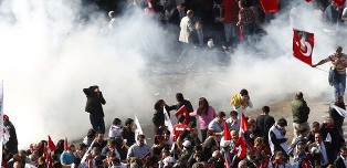 3 bin ton su 150 bin gaz bombası kullanıldı