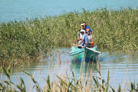 Beyşehir gölünde avlanma yasağı sona erdi