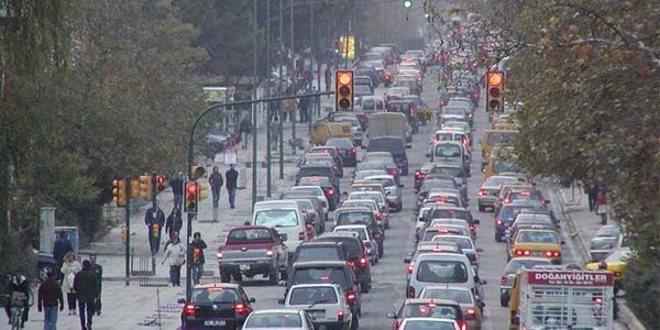 İSTANBUL'DAN ÇIKIŞ YOK, KÖPRÜLER KİLİTLENDİ