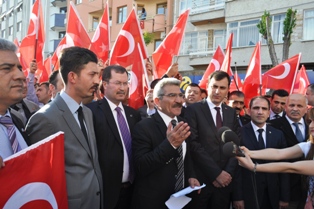 Birleştirici ve bütünleştirici olmalıyız