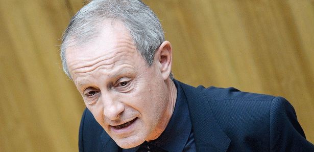 ‘AK Partilileri vatandaşlığa kabul etmeyelim'