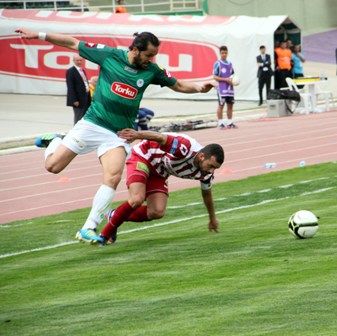 Mehmet Uslu imzaya kaldı