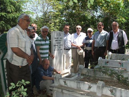 Avukat Sezai Arısoy vefatının 23. yılında kabri başında anıldı