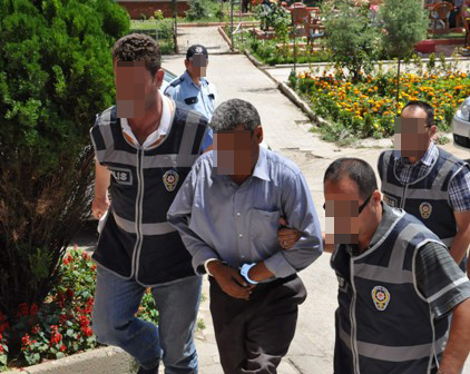 Katil zanlısı koca adliyeye sevk edildi