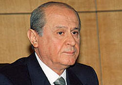 Siyasi münafıklık mı yapsaydı?