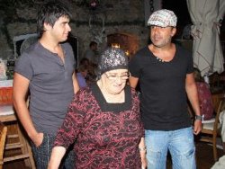 Emrah hakkındaki iddialara yanıt verdi