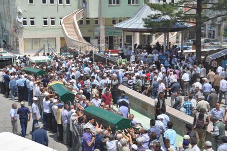 Cenazeleri toprağa verildi