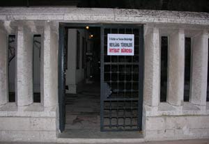 Çelebi Evi, irtibat bürosu oldu