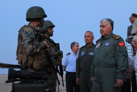 Orgeneral Özel’i gururlandıran tatbikat