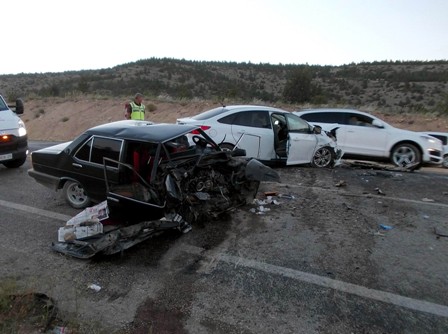 Konya'da Trafik Kazası: 1 Ölü, 6 Yaralı