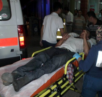 Besiciler arasında sopalı kavga: 2 yaralı