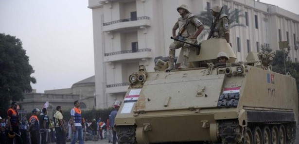 Mısır'daki darbeyi ilk kutlayan ülke!