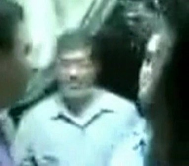 Mursi'nin gözaltına alınma görüntüleri