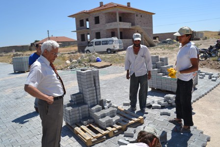 Ereğli’de köylere kilitli parke taşı