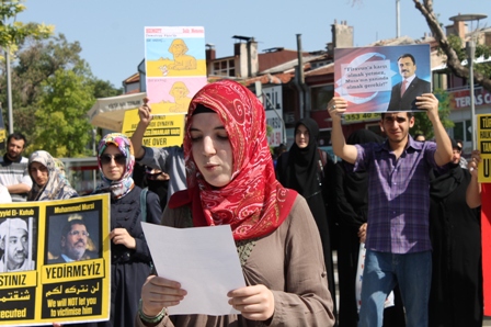 Piramit yakarak darbeye karşı çıktılar