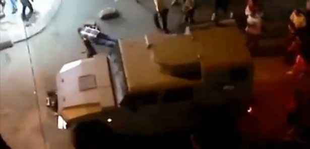 Mısır'da Göstericilere Polis Müdahalesi