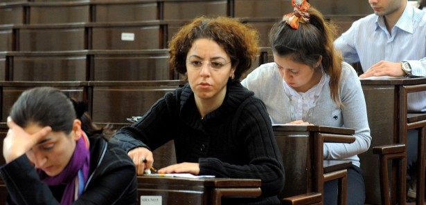 Üniversite adaylarına 'kayıt tarihi' müjdesi!