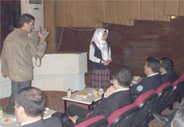 'Başörtülü birinci' kürsüden indirildi