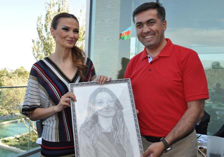 "Yaşasın Türkiye - Azerbaycan Kardeşliği"