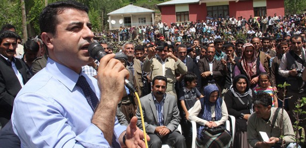 Demirtaş eşbaşkanlığı bırakıyor